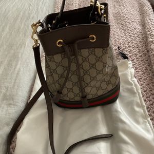 Gucci Ophidia Medium Bucket Bag